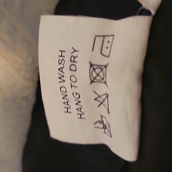 Embellished Ethyl capris - Picture 14 of 14